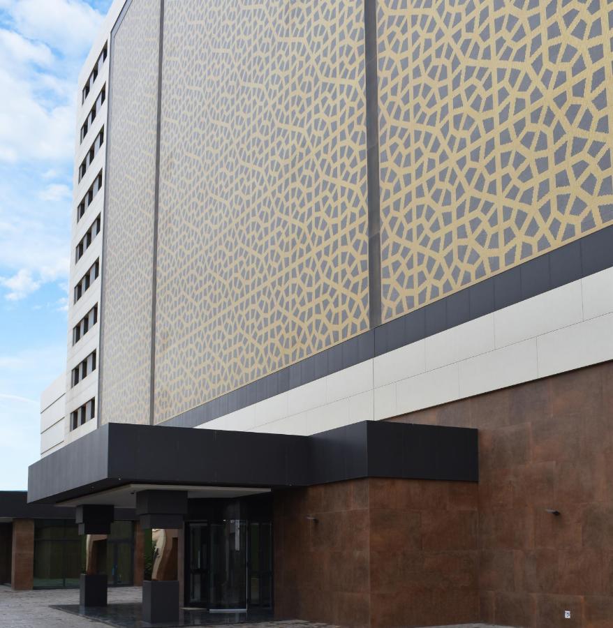 Az Hotels Grand Oran Es Senia Exterior foto